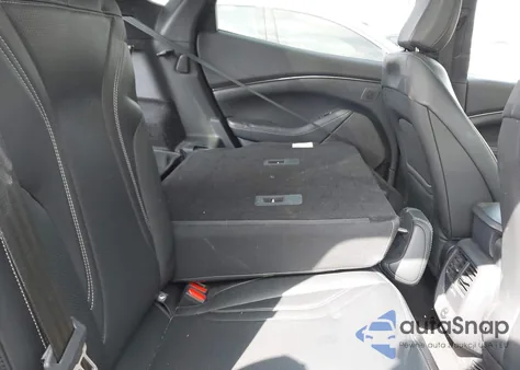 2023 Ford Mustang Mach-E Premium z USA, uszkodzony, nr VIN 3FMTK3SU5PMB05810